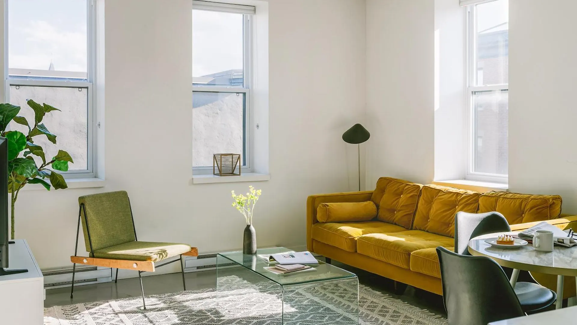 Sonder Le Guerin Aparthotel Montreal 3*,