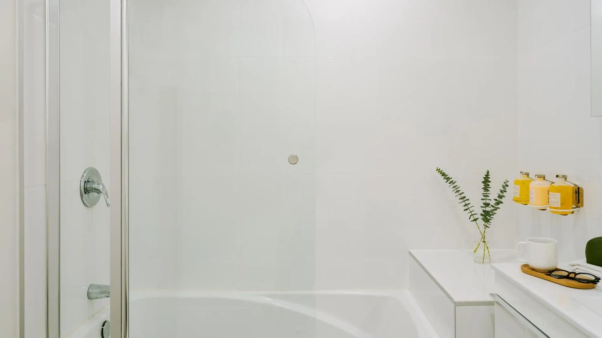 Sonder Le Guerin Aparthotel Montreal